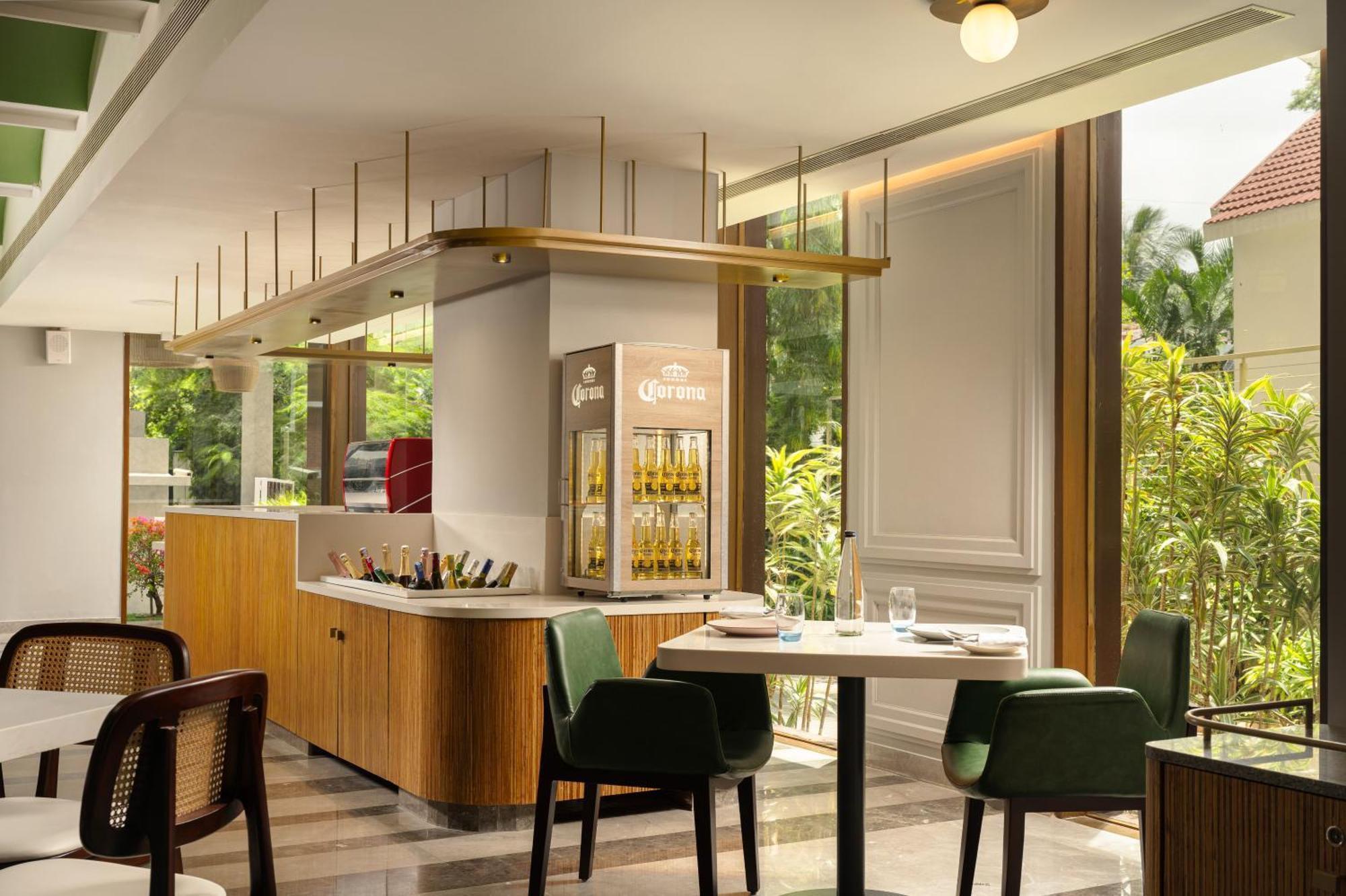 Grand Mercure Bangalore - An Accor Brand Esterno foto