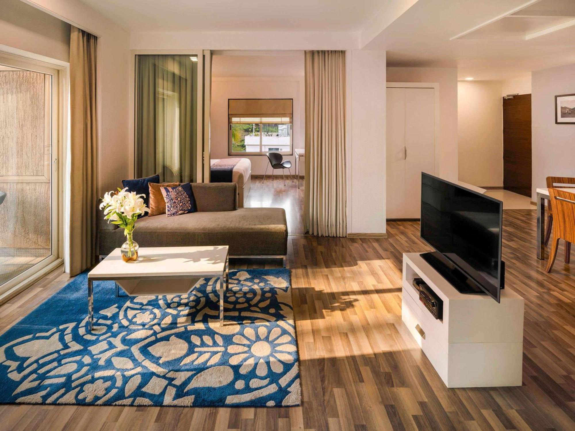 Grand Mercure Bangalore - An Accor Brand Esterno foto
