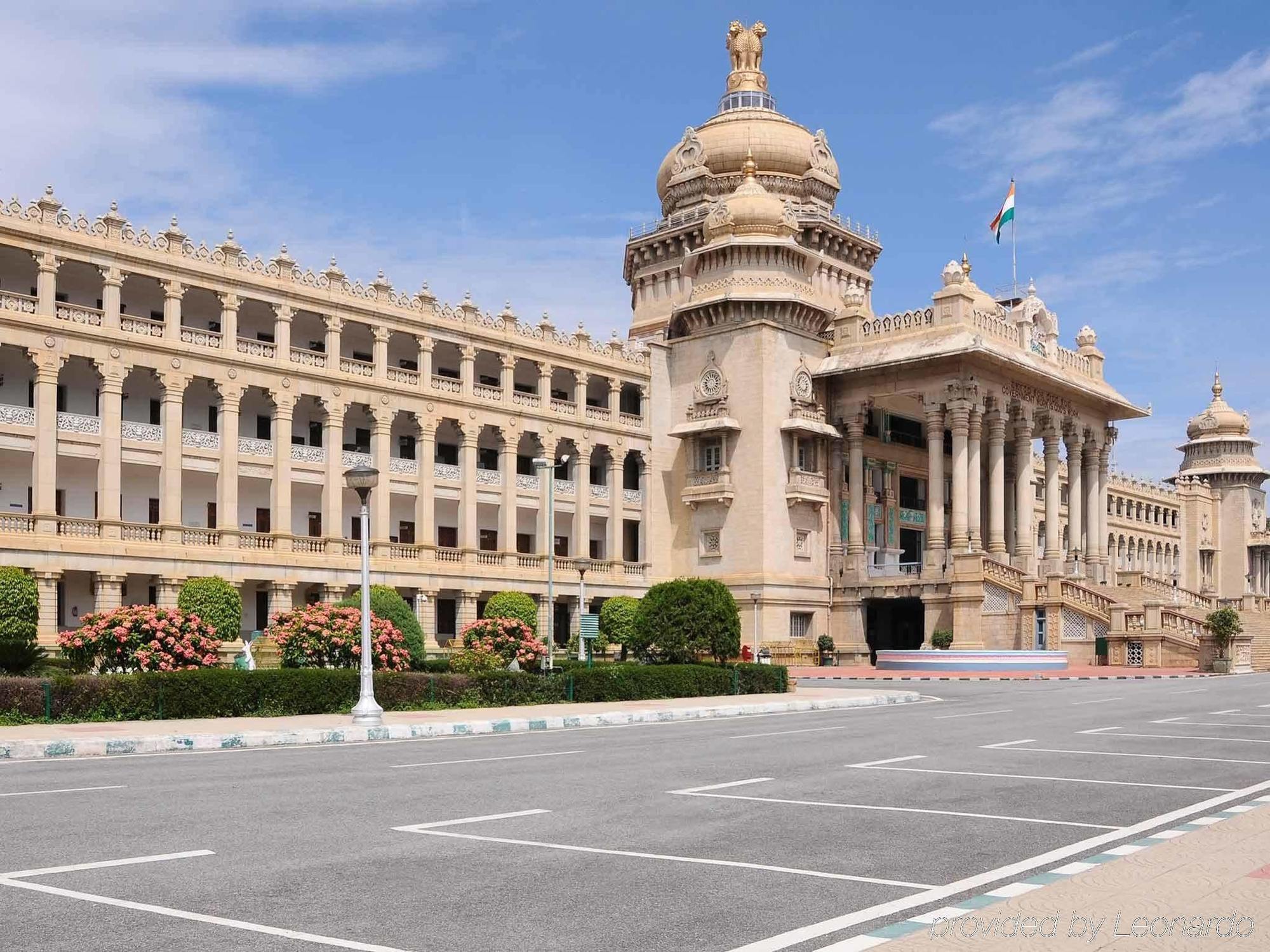 Grand Mercure Bangalore - An Accor Brand Esterno foto